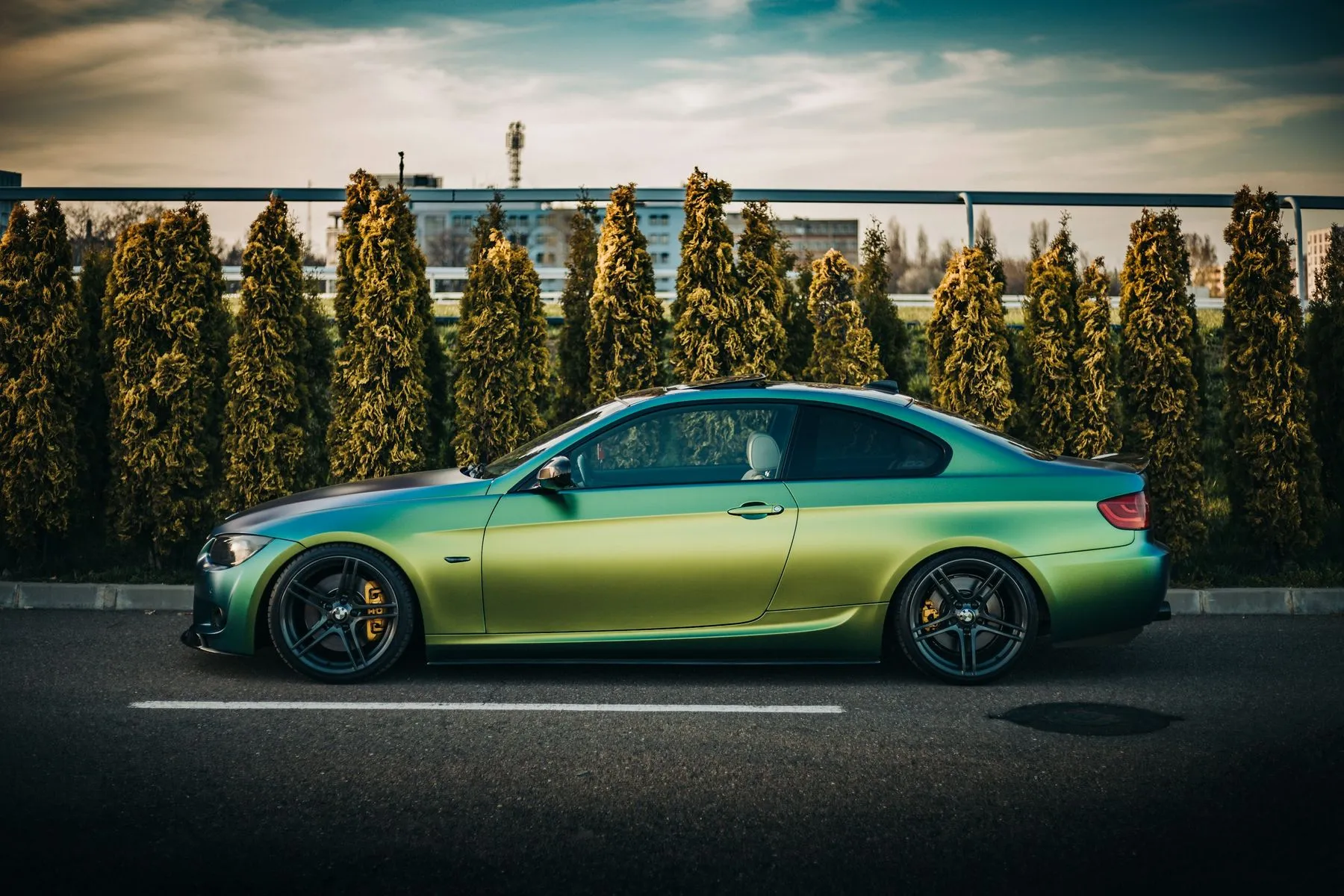 BMW polepené fólií chameleon